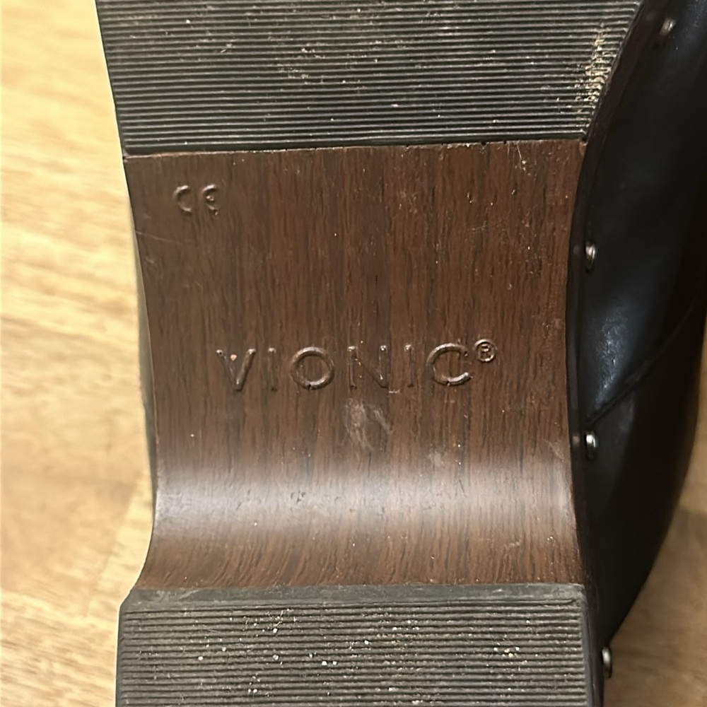 Vionic Kacie Orthotic Support Clog - image 8